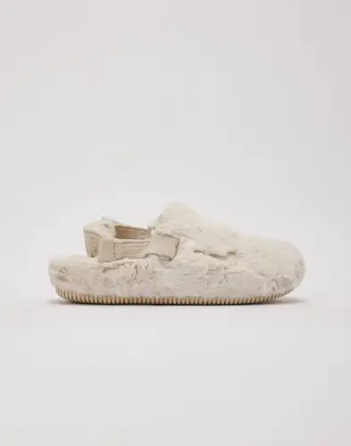 womens Nike Calm Mule SE